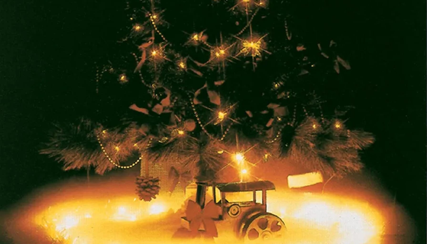 Cover artwork for Mannheim Steamroller's 1984 "Christmas" album